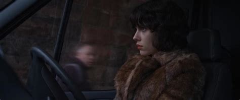 scarlet johansen topless|Under the Skin Movie Review: Scarlett Johansson Gets Naked, A。